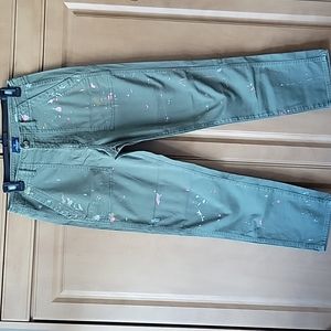 👉🏻American eagle outfitters Boy Crop pants size 2 Regular